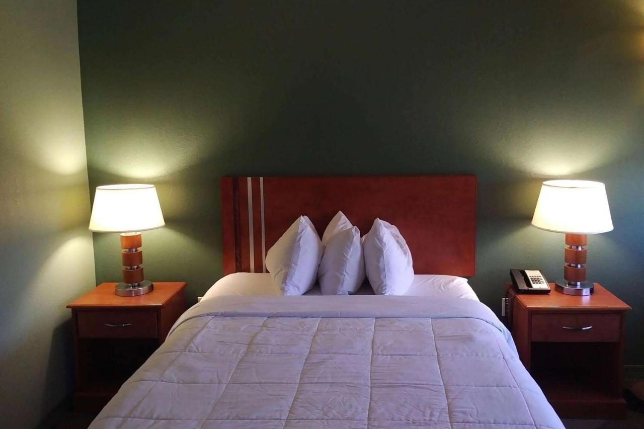 Marble Waters Hotel & Suites, Trademark By Wyndham (Adults Only) Jacksonville Eksteriør billede